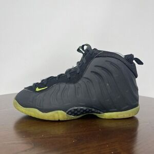 Nike Little Posite One Shoes Youth Boys 2Y Black  Athletic Sneaker HF0978-001